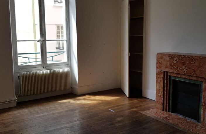 Location appartement 4 pièces 91 m² à Grenoble (38000) — photo 3