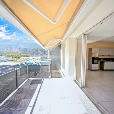 Appartement 4 pièces 210000 €