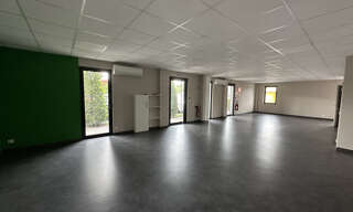 Commerce  93 m² à louer à Libourne (33500)