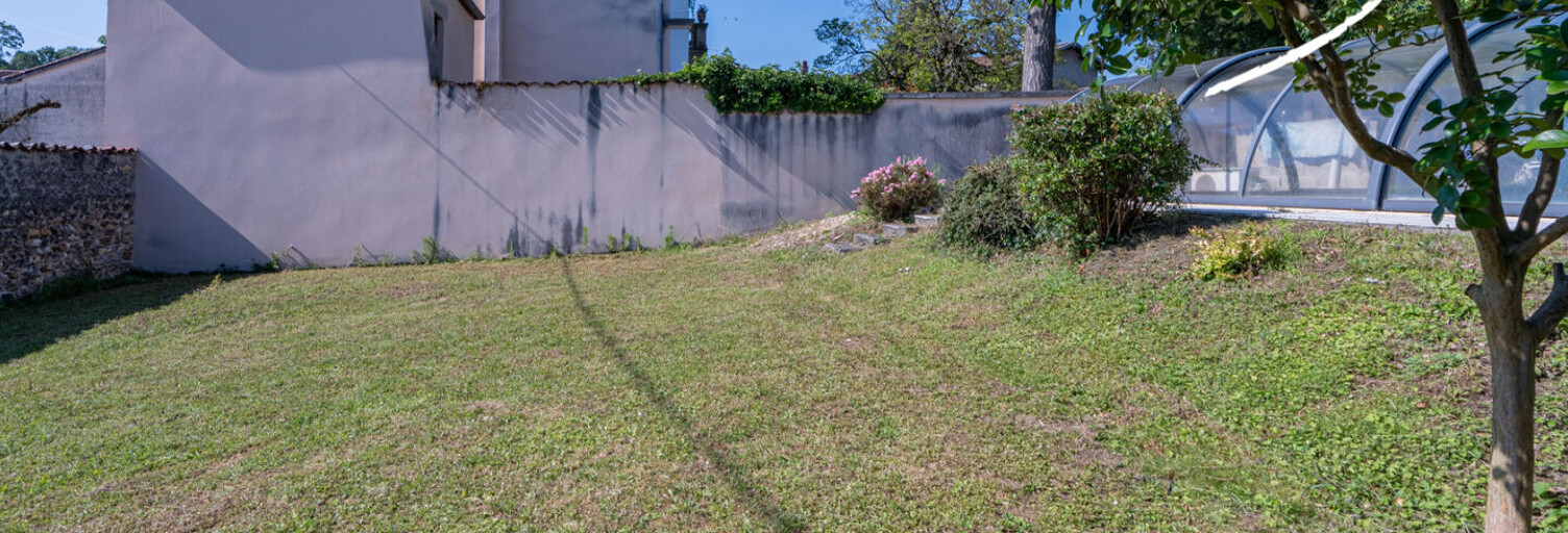 Terrain  282 m² à vendre à Meximieux (01800)