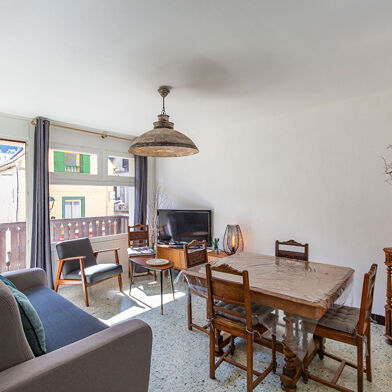 Appartement 4 pièces 242000 €