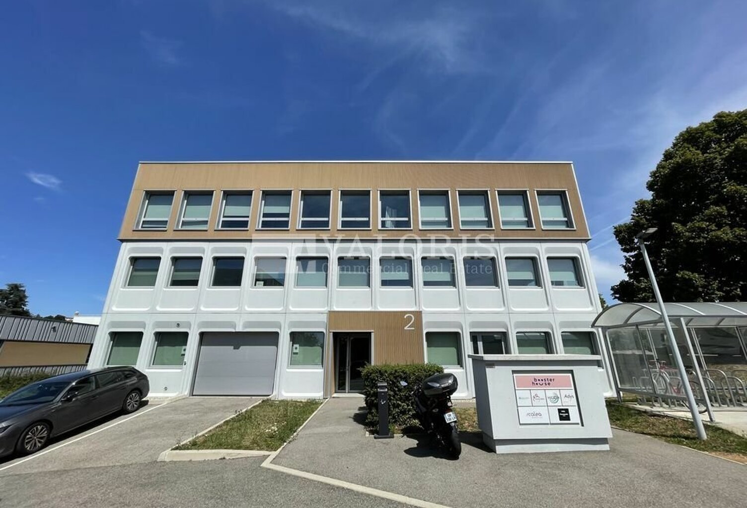 BUREAUX à LOUER — photo 1