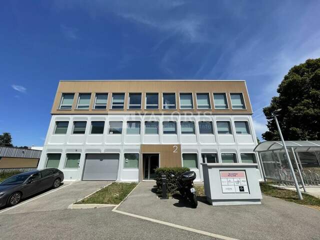 BUREAUX à LOUER — photo du bien