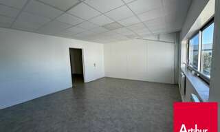 Bureau  150 m² à louer à Bayonne (64100)