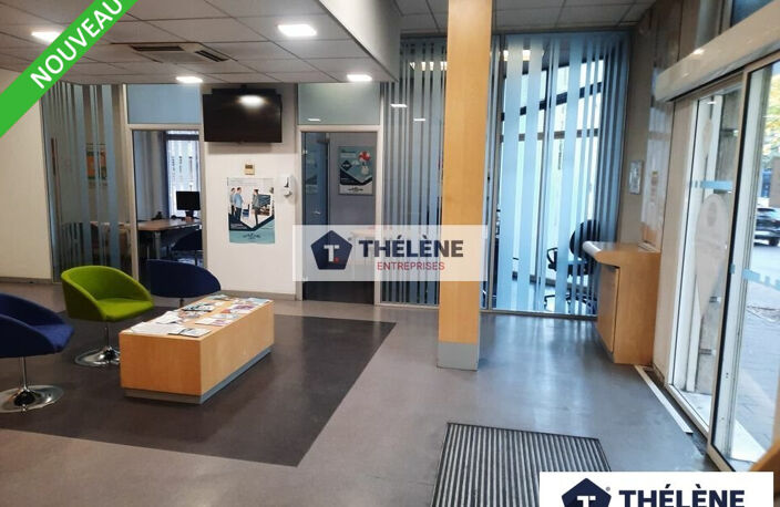 BUREAUX à LOUER — photo 2