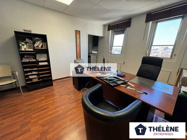 BUREAUX à VENDRE — photo du bien