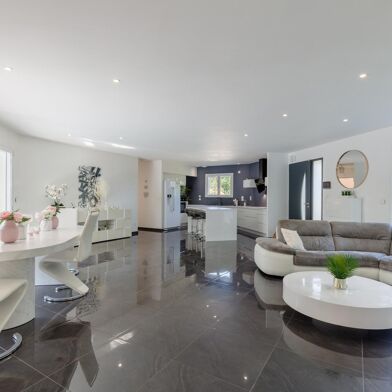 Maison 6 pièces 557000 €