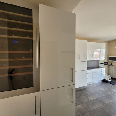 Appartement 4 pièces 162640 €