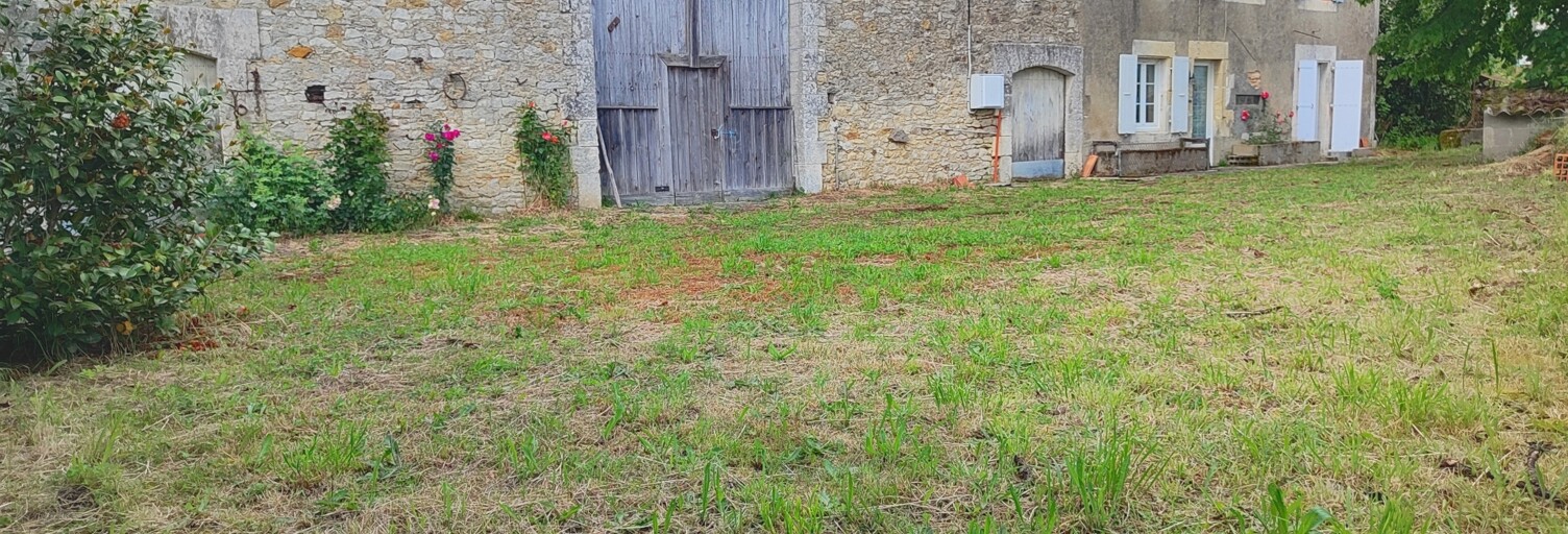 Maison 5 Pièces 84 m² à vendre à Terres-de-Haute-Charente (16270)