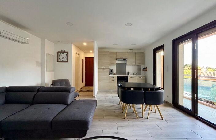 À vendre – Appartement T2 rénové avec extérieur et parking privatif — photo 3