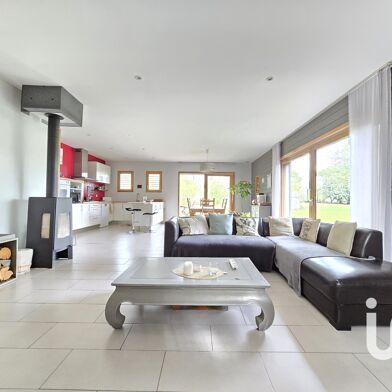 Maison 5 pièces 349000 €