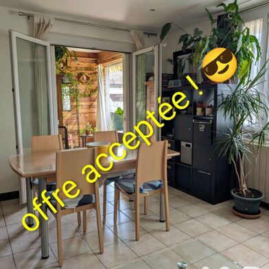 Appartement 4 pièces 168000 €