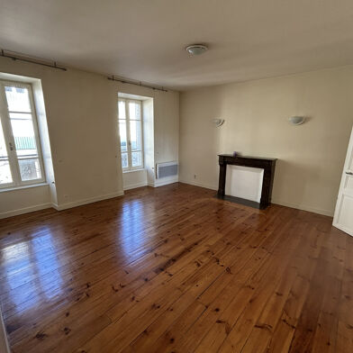 Appartement 4 pièces 160000 €