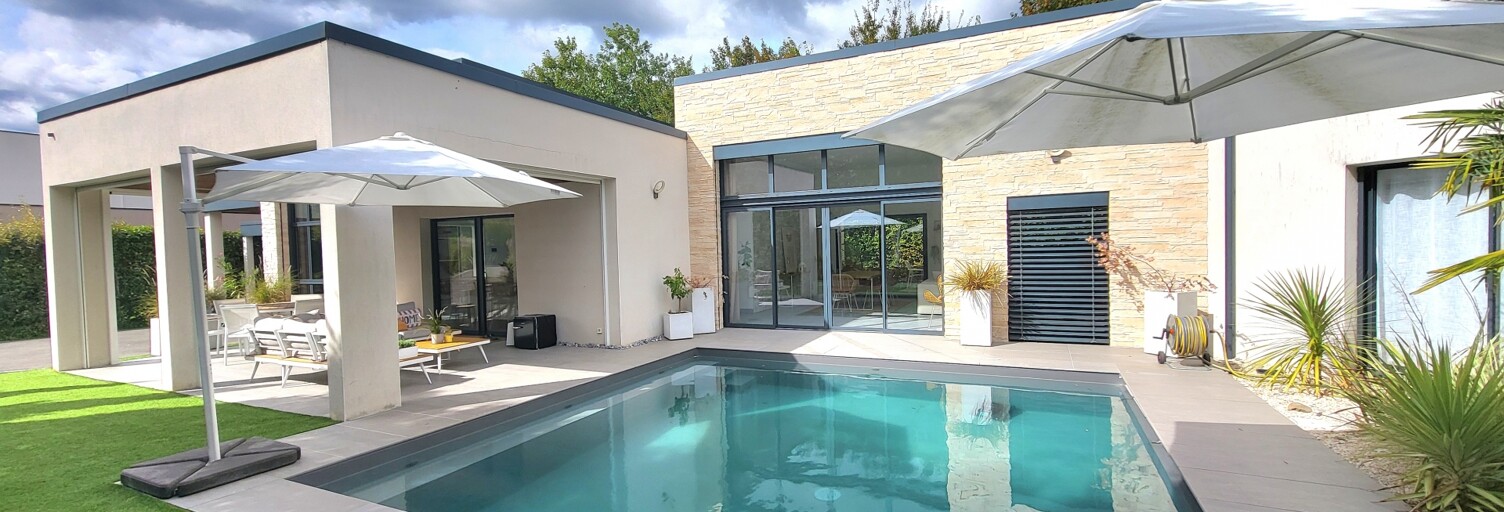 Maison 9 Pièces 265 m² à vendre à Saint-Cyr-sur-Loire (37540)