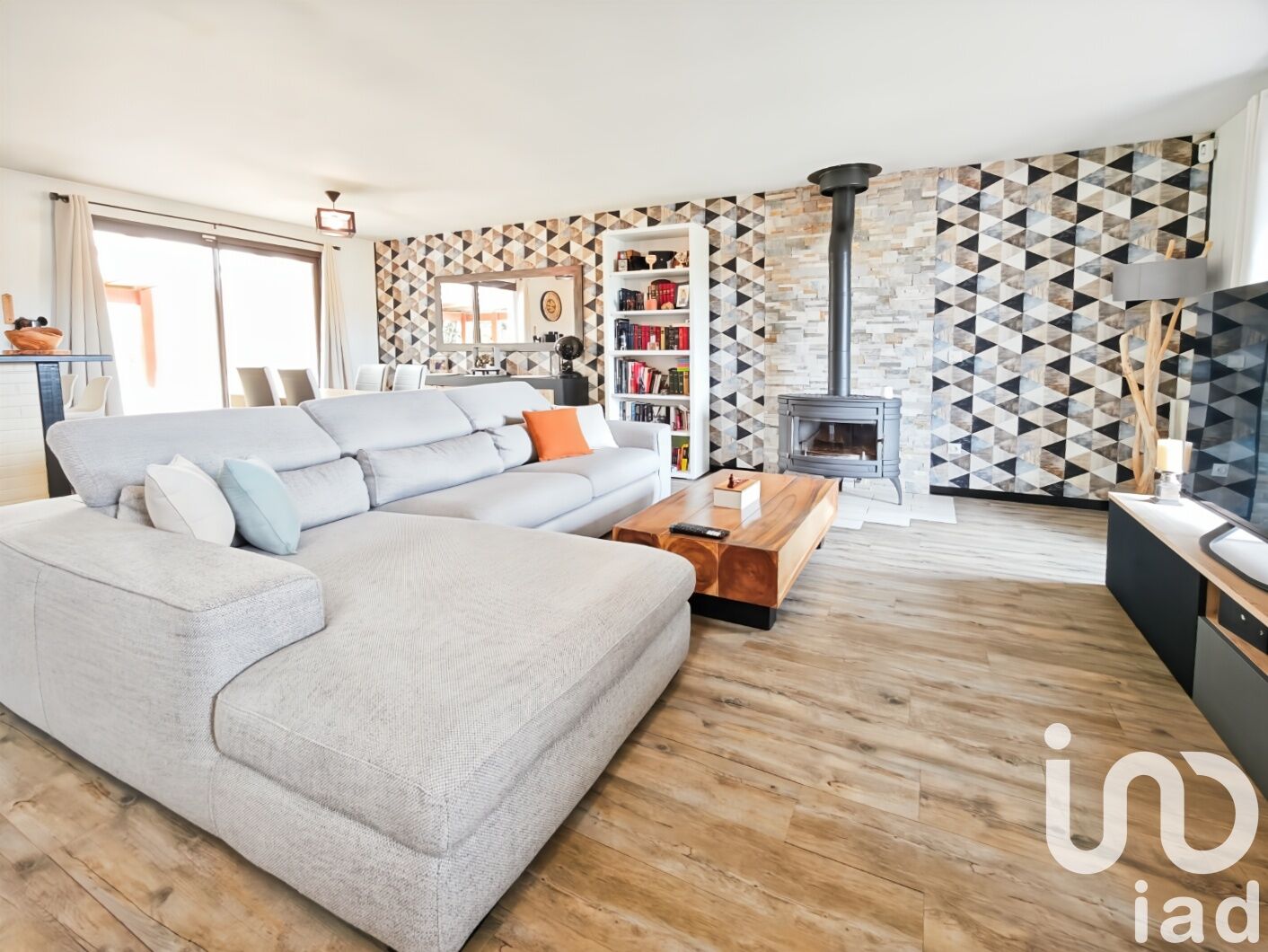 Crecy-la-Chapelle - 120m² - 6p. - 4ch.