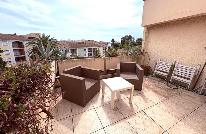 Appartement Studio vue mer avec terrasse de 20m2 très proche du centre de Sainte-Maxime. — photo 2