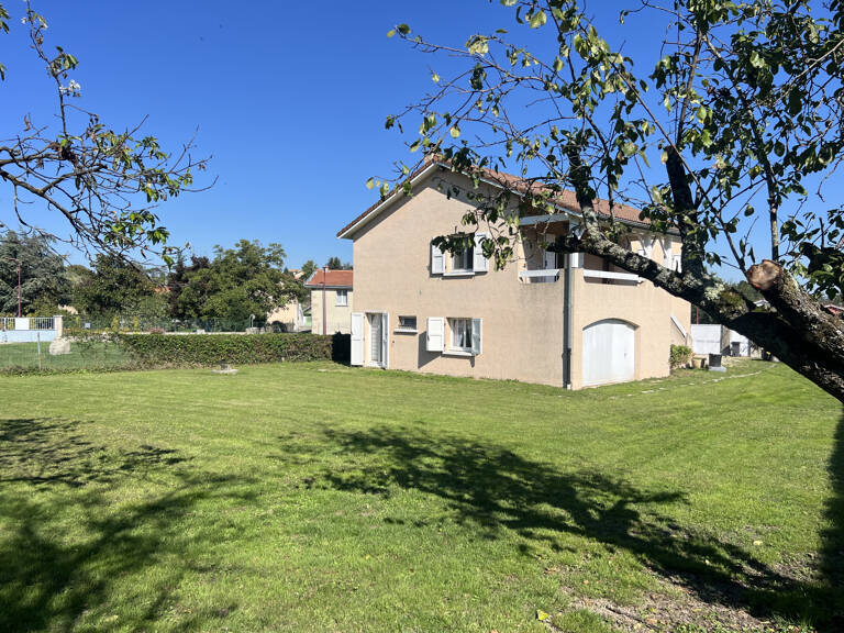 Maison T4 avec grand terrain — photo 1