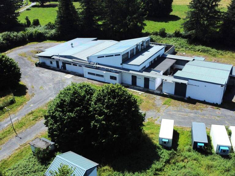 Vente Local d'activités 350 m&sup2; — photo 1