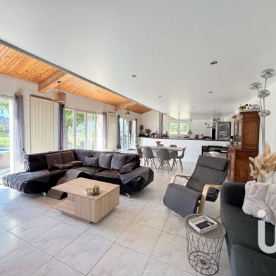 Maison 5 pièces 574000 €