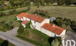 Maison 9 Pièces 250 m² à vendre à Le Poiré-sur-Vie (85170)