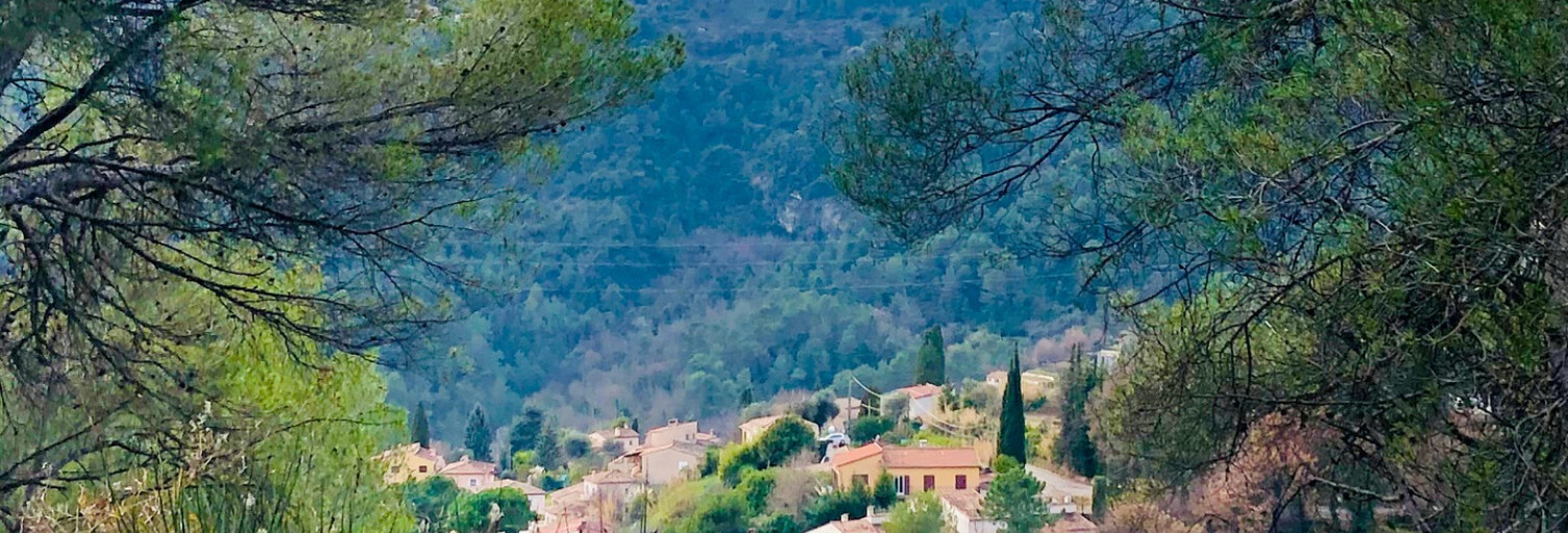 Terrain  2378 m² à vendre à Tourrette-Levens (06690)