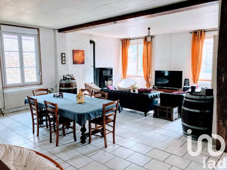 Vente Maison/villa 8 pièces — photo 1