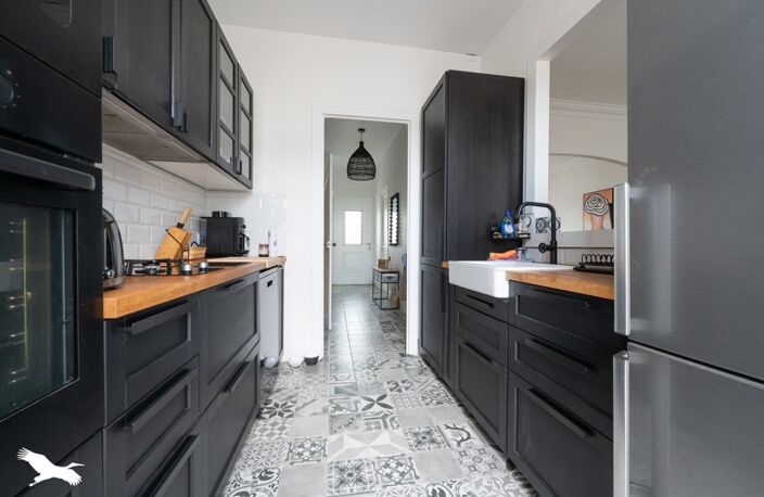 Villa de 9 pièces principales — photo 3