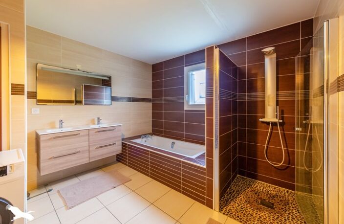Vente maison 6 pièces 133 m² Agen (47000) — photo 5