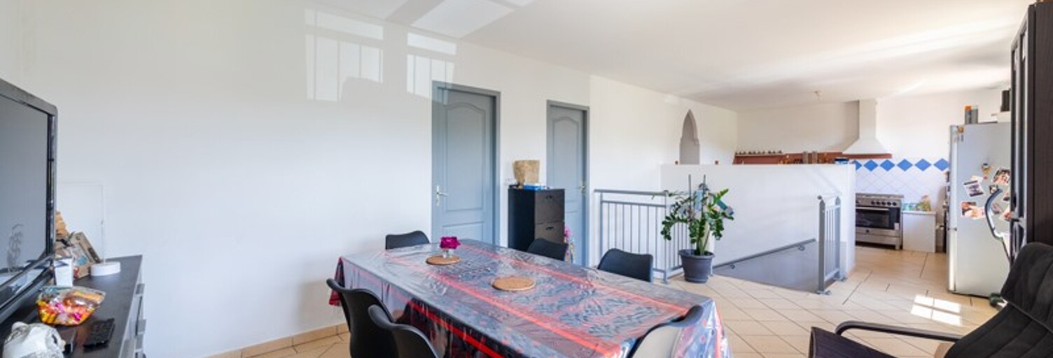 Maison 5 Pièces 104 m² à vendre à Saint-Hilaire-de-Lusignan (47450)