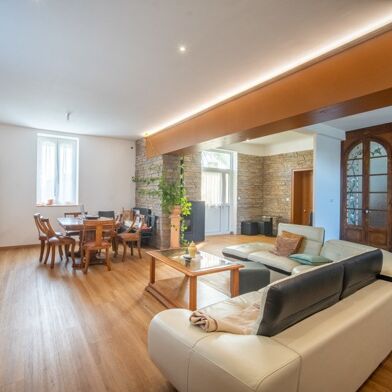 Maison 6 pièces 399000 €