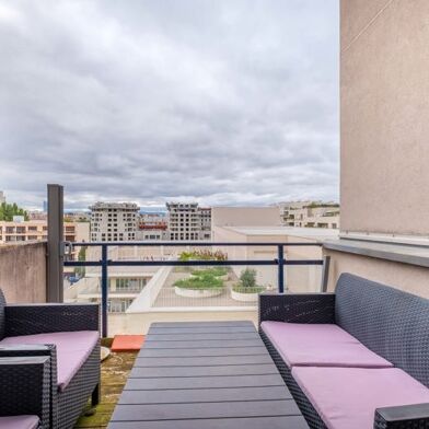 Appartement 3 pièces 319396 €