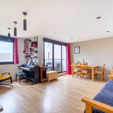 Appartement 3 pièces 303688 €