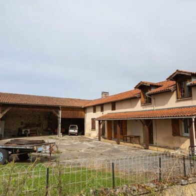 Maison 5 pièces 160500 €