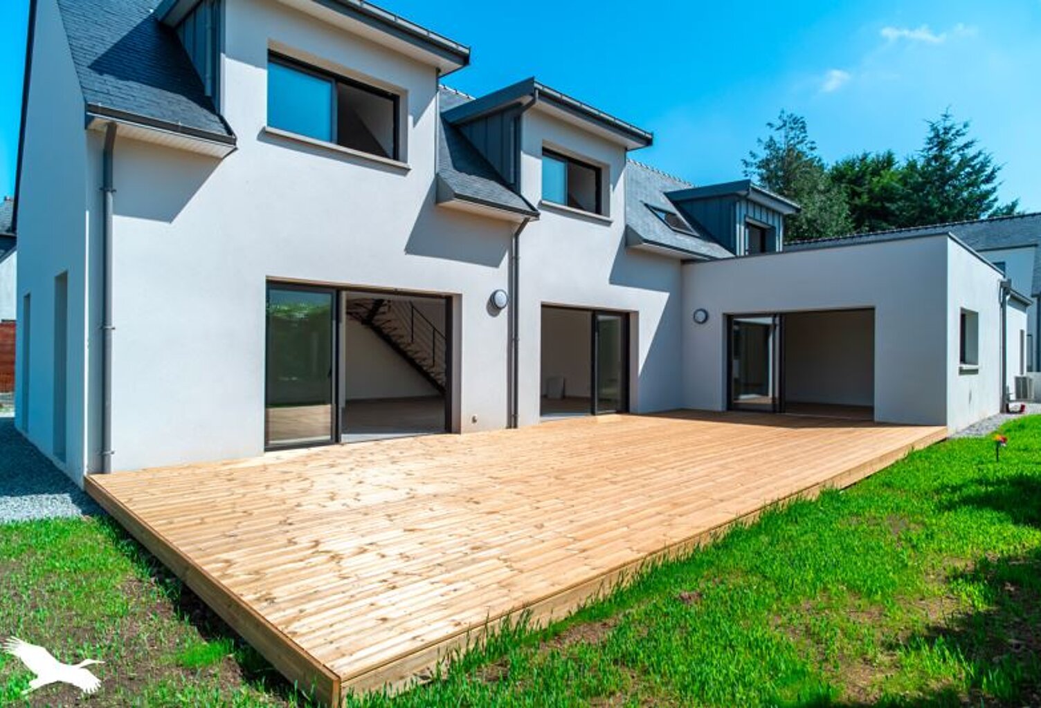 Contemporaine de 5 pièces principales — photo 1