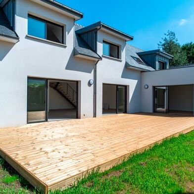 Maison 5 pièces 709920 €