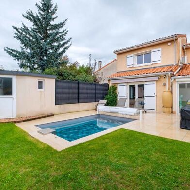 Maison 4 pièces 448232 €