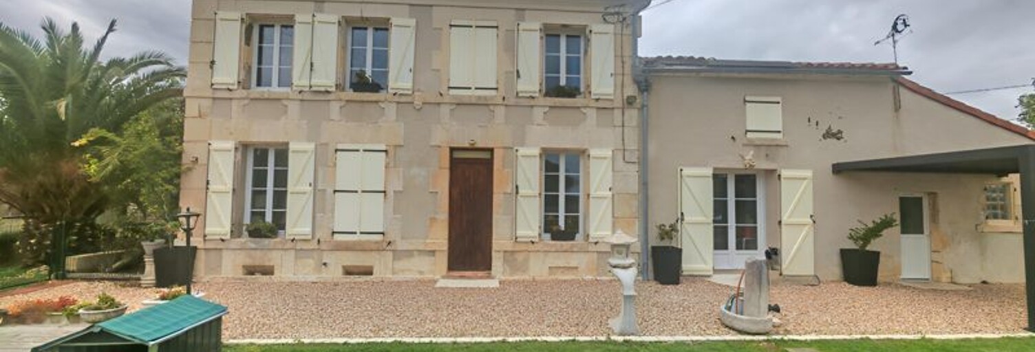 Maison 9 Pièces 296 m² à vendre à Nercillac (16200)