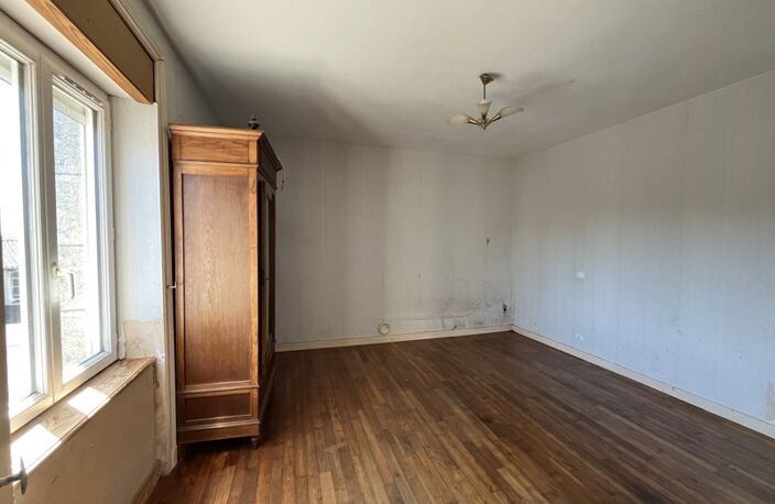 Maison en pierre de 6 pièces principales — photo 4