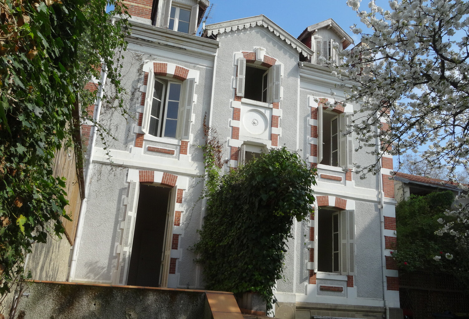 Exclusivité - Tarbes centre, Jardin Massey, quartier Ferrere - Maison de caractère — photo 1