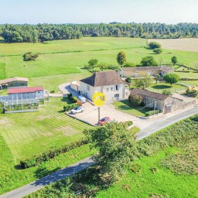 Maison 7 pièces 696800 €