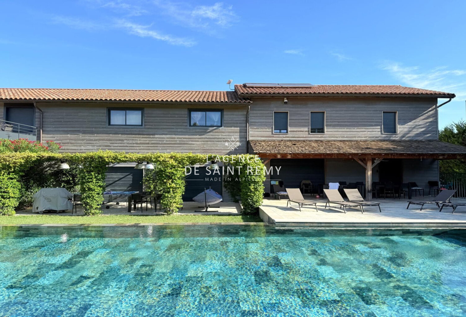 À vendre - Propriété atypique avec fort potentiel locatif à Sa — photo 1