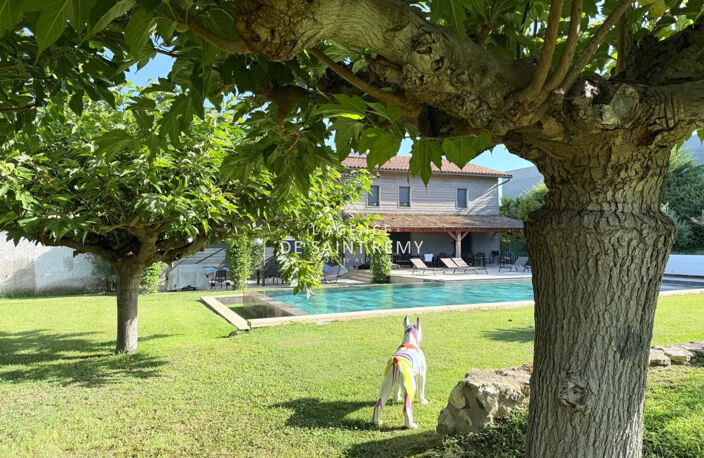 À vendre - Propriété atypique avec fort potentiel locatif à Sa — photo 2