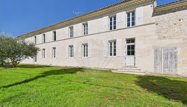 Villa / Maison 9 pièces  à vendre Clisse (La) 17600