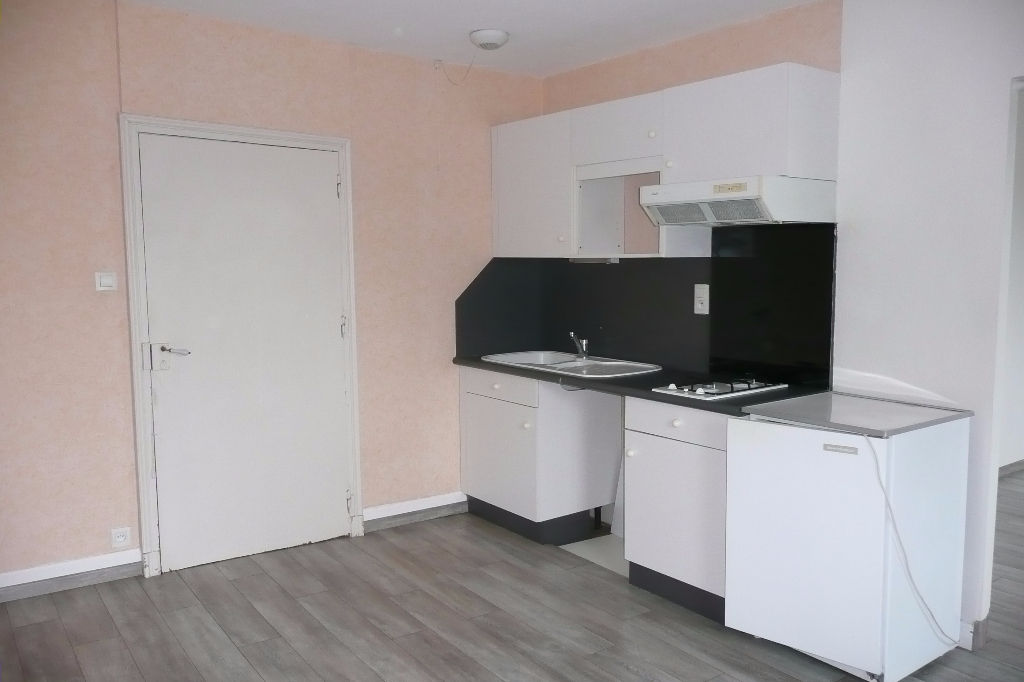 Appartement  T2 à louer Rignac 12390