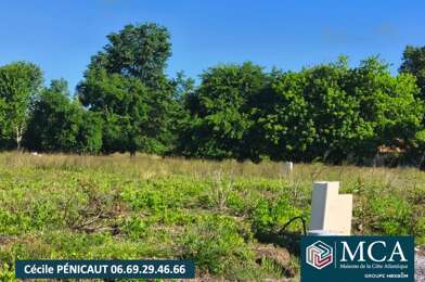 Terrain  79900 €