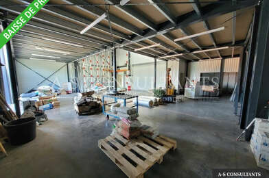 Local industriel  992750 €