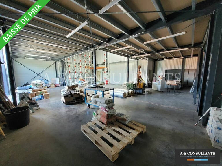 LOCAL D'ACTIVITE A VENDRE — photo 1