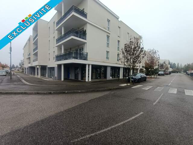 A vendre local commercial à Charnay-Les-Mâcon — photo du bien