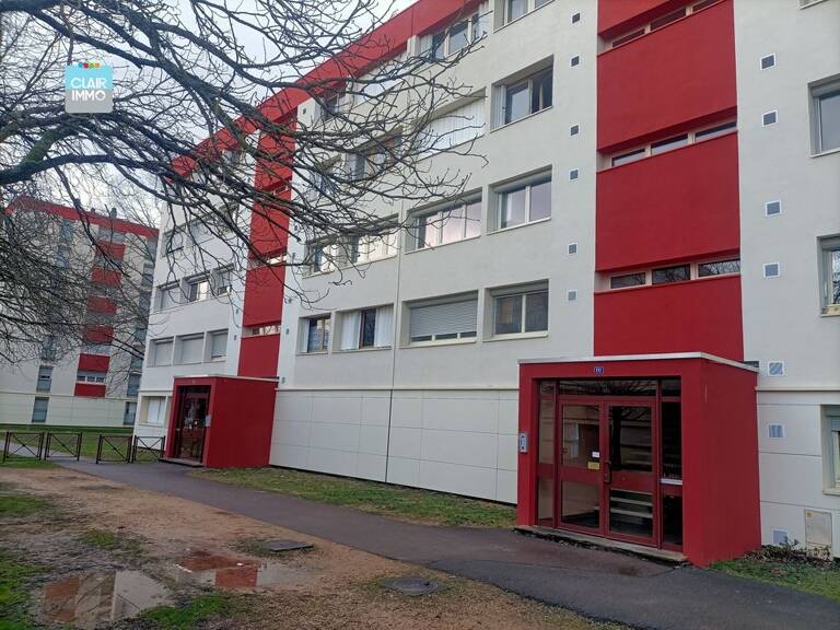 À vendre à Mâcon appartement T4 de 71,06 m² — photo 1