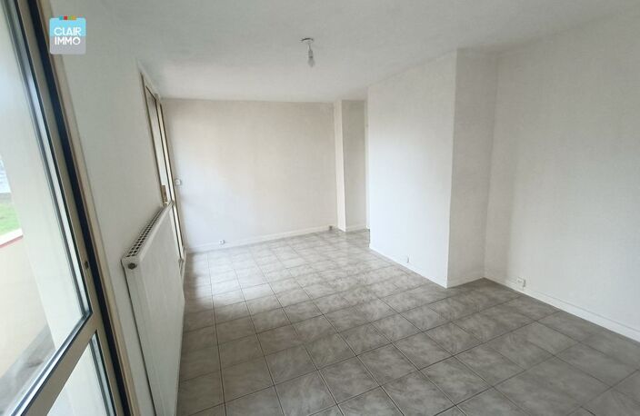 À vendre à Mâcon appartement T4 de 71,06 m² — photo 2